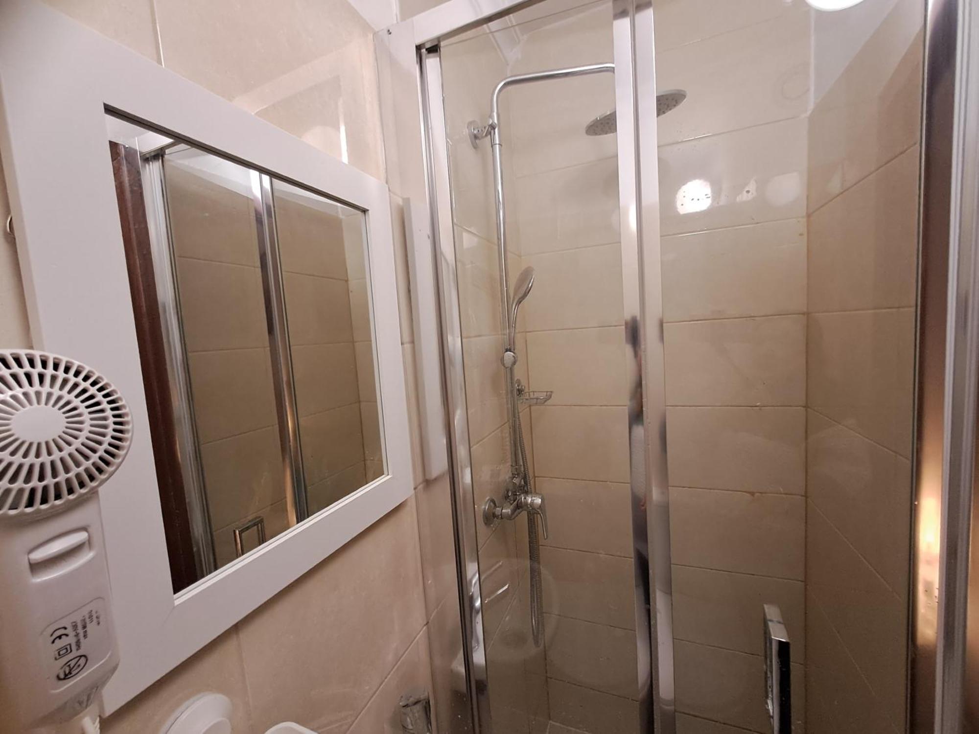 Отель Local 4 Dreams Порту Номер фото