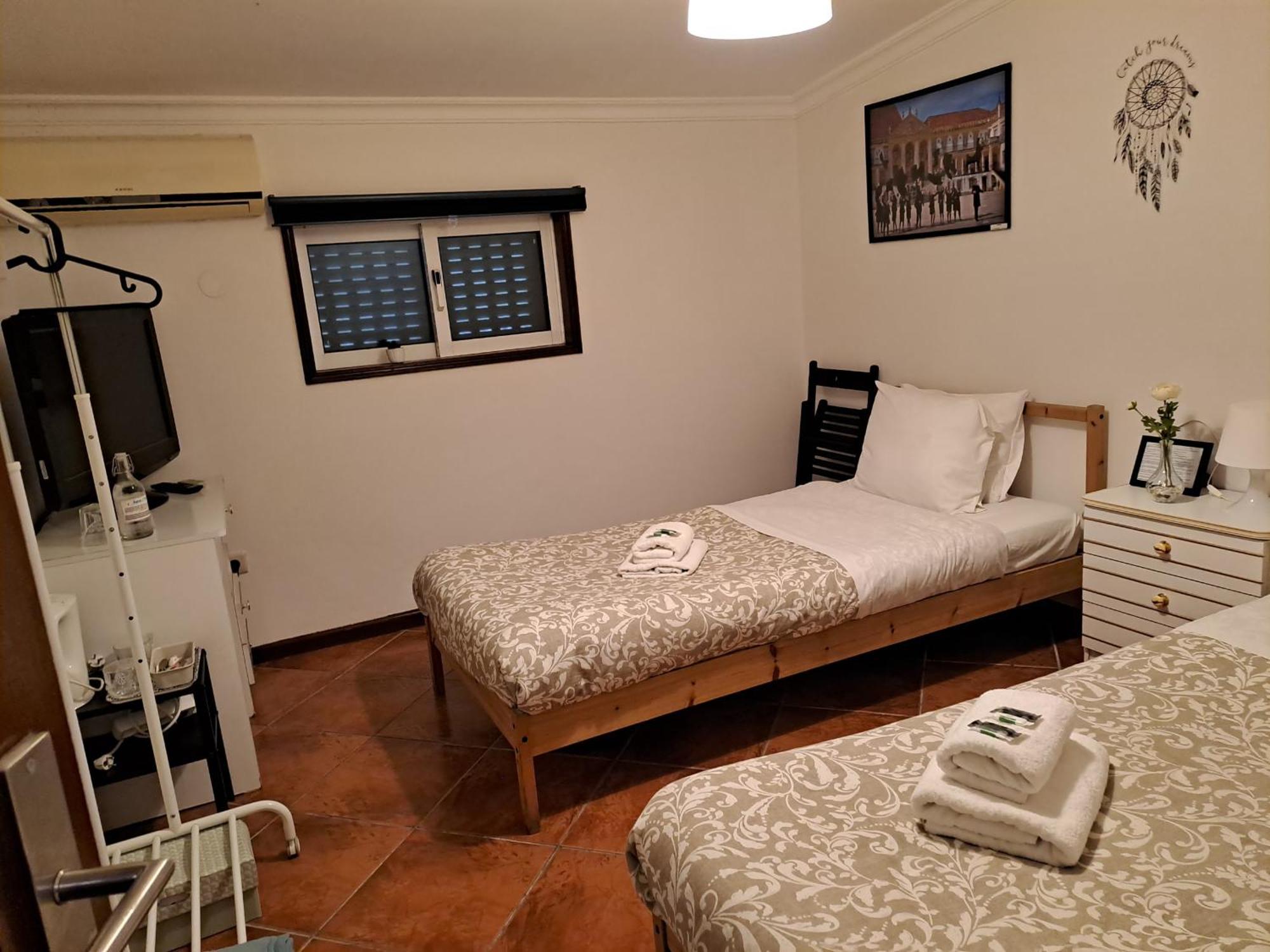Отель Local 4 Dreams Порту Номер фото